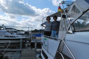 Nuala and Monika Roll